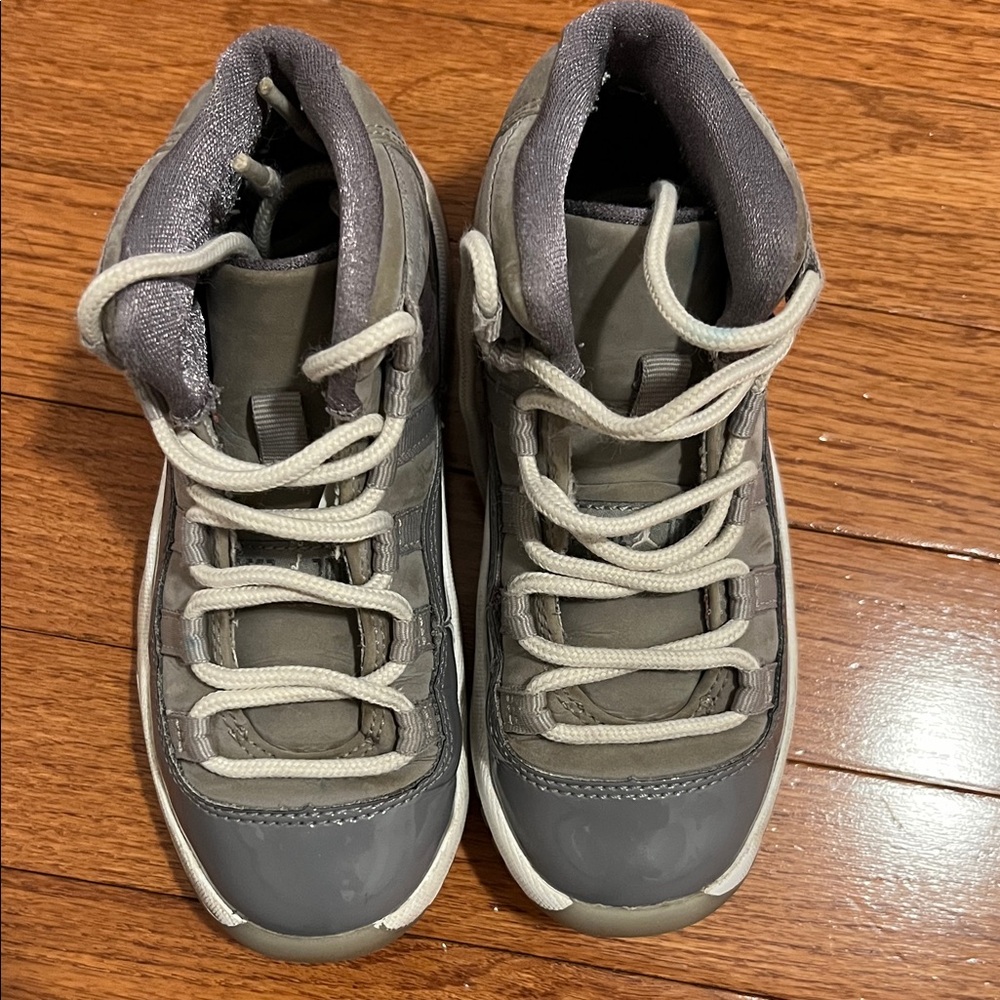 Jordan Kids Gray High-Top Boots